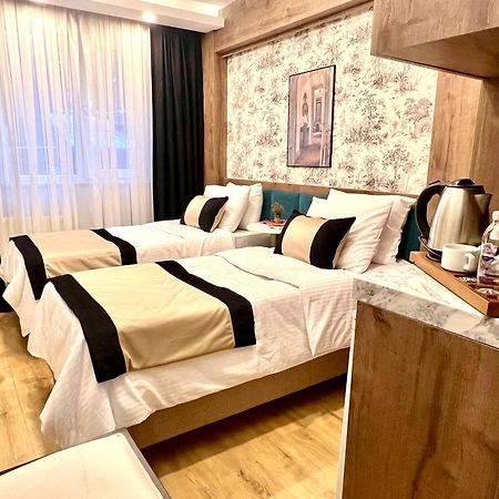 Besiktas Guest House Provincia di Istanbul Esterno foto
