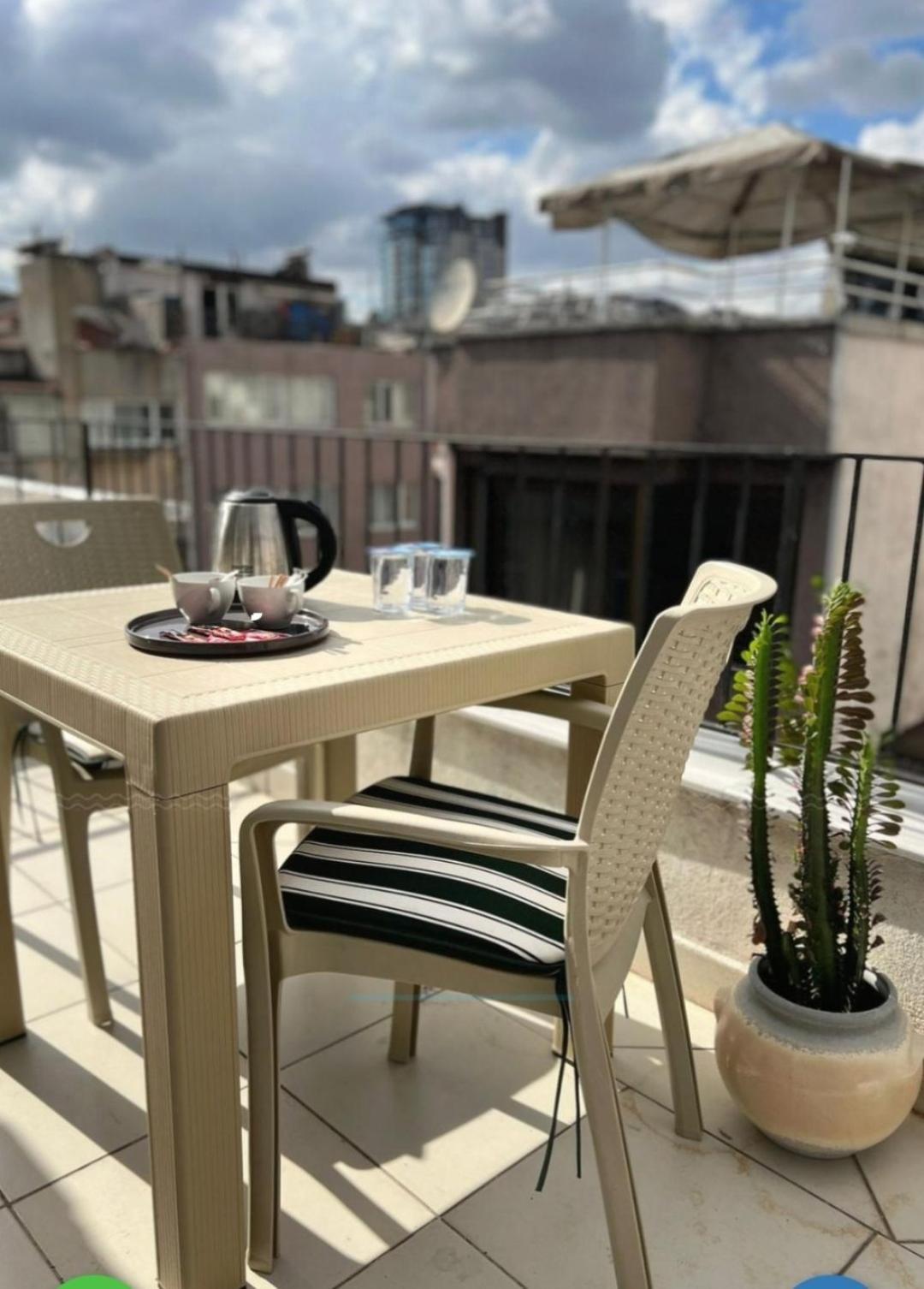 Besiktas Guest House Provincia di Istanbul Esterno foto