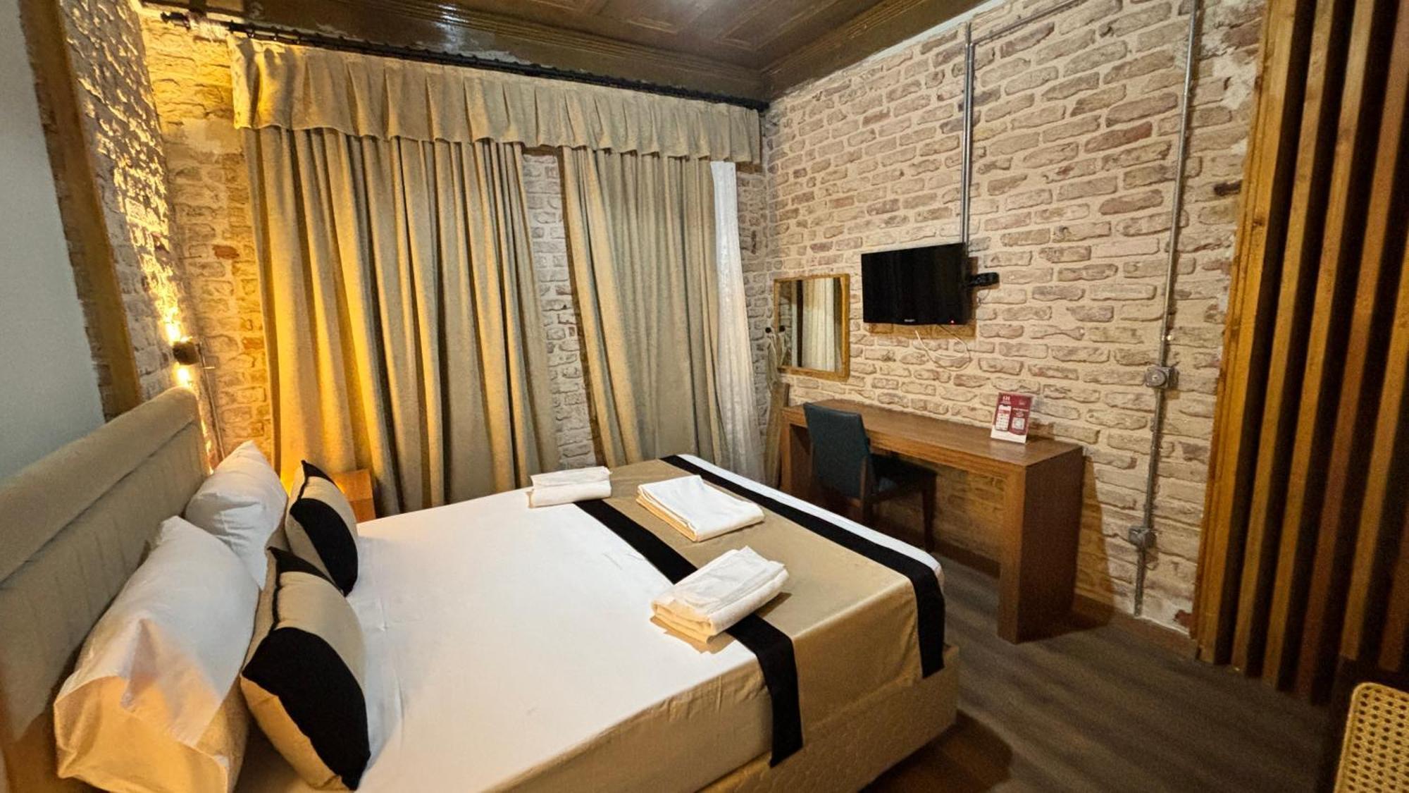 Besiktas Guest House Provincia di Istanbul Esterno foto